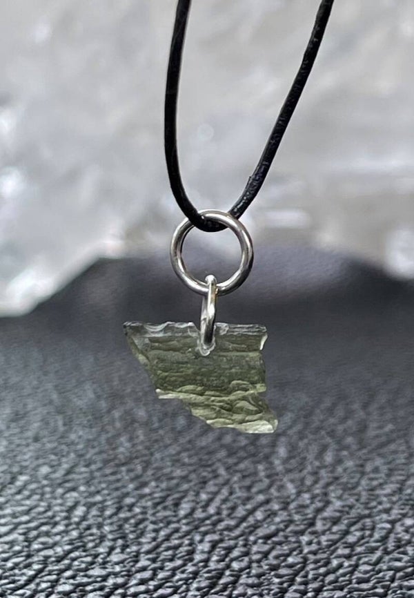 Moldaviet hangertje ruw, heel klein