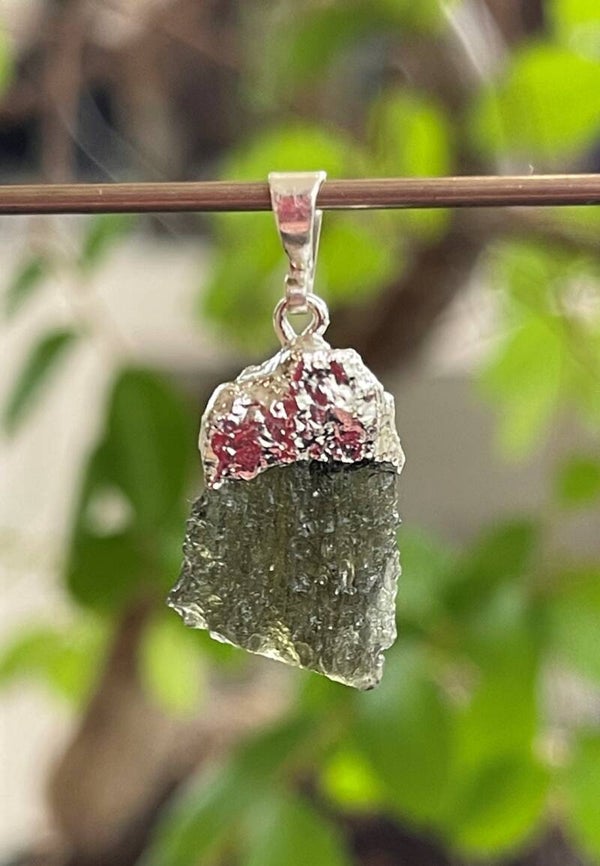 Moldaviet hangertje ruw, met veter