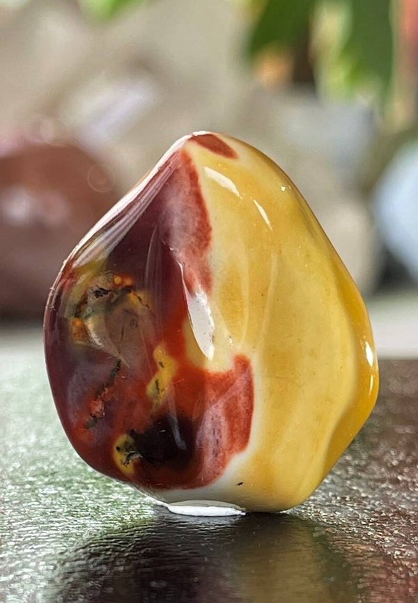 Mookaiet trommelsteen