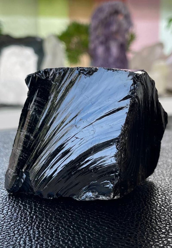 Obsidiaan uit Brazilië ruw, medium-groot