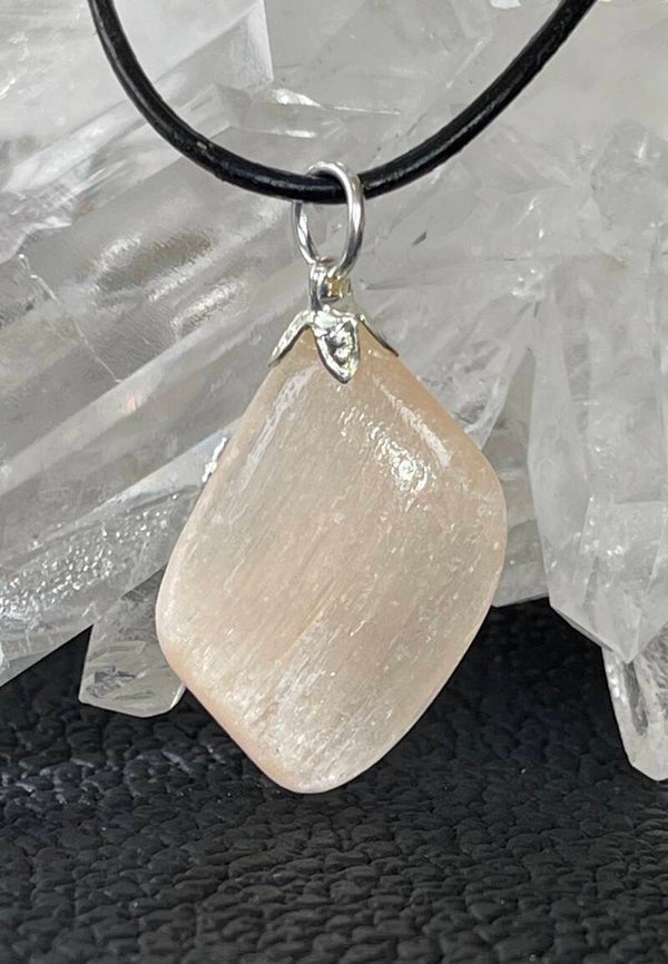 Seleniet oranje hangertje, met veter