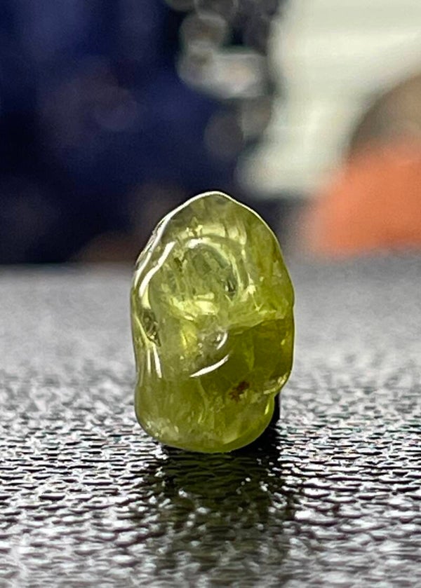 Peridoot trommelsteen, klein