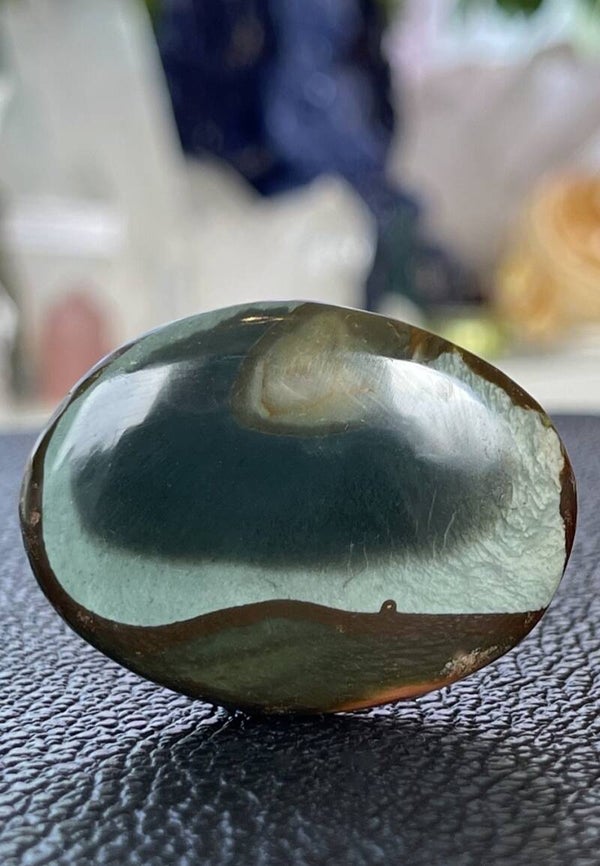 Polychroom Jaspis knuffelsteen plat