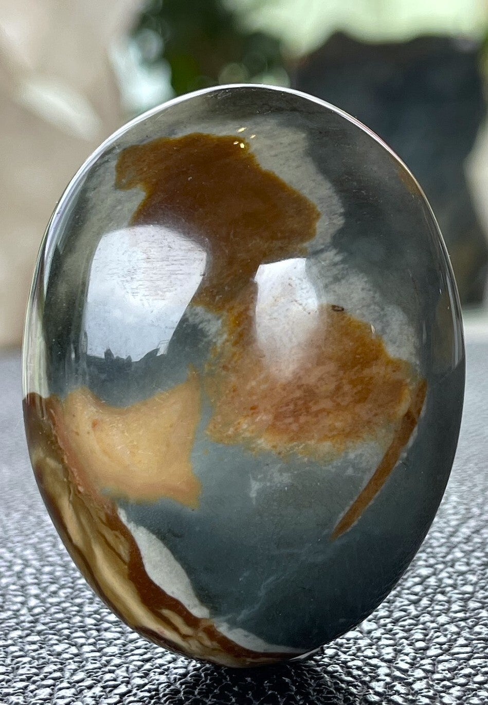 Polychroom Jaspis handsteen, medium