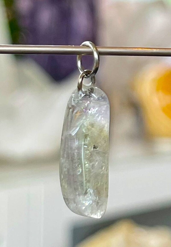 Prasioliet hangertje met veter