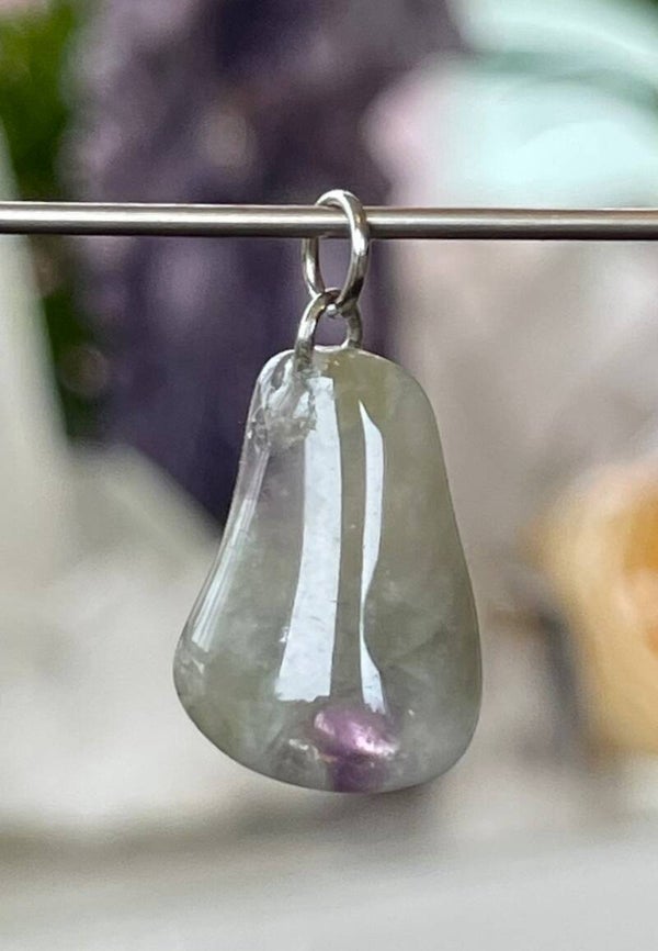 Prasioliet hangertje, met veter