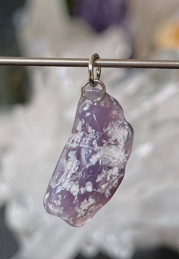 Sonora Purple Chalcedoon hangertje, met veter