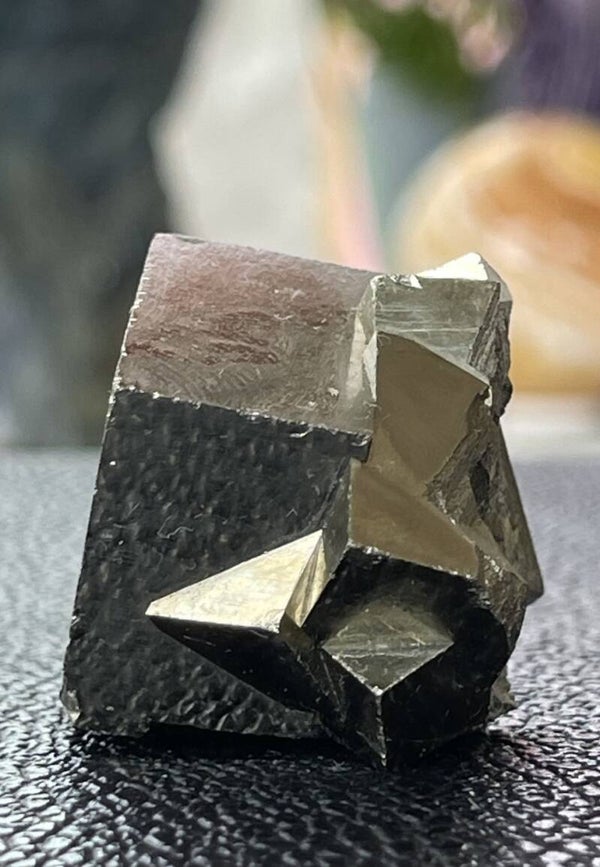 Pyriet kubus uit Spanje ruw, klein