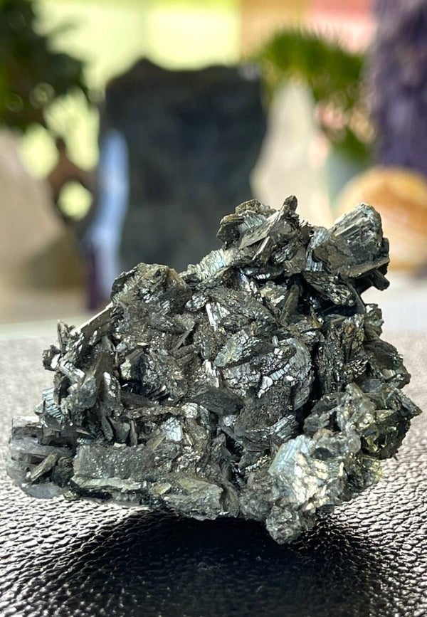 Pyriet op Calciet uit Marokko ruw, medium