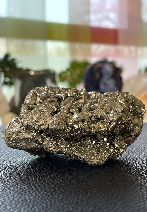 Pyriet uit Peru ruw, medium-groot