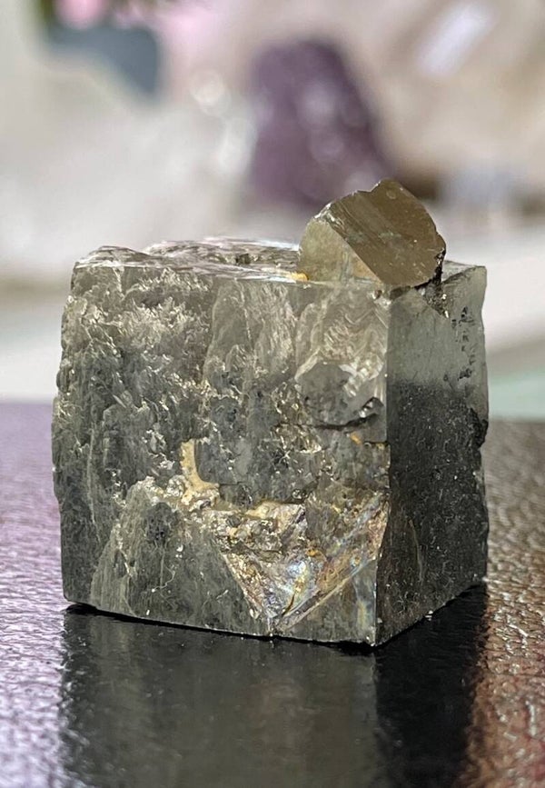 Pyriet kubus uit Spanje ruw