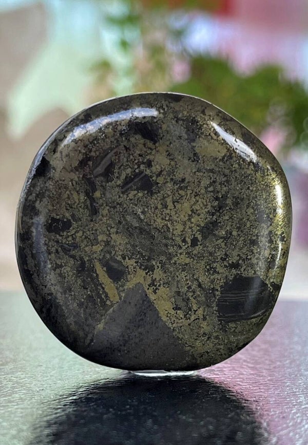 Pyriet knuffelsteen plat, groot