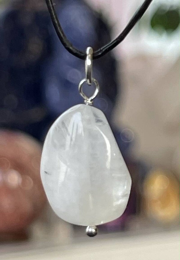 Regenboog Maansteen hangertje kraal, met veter