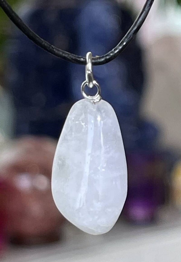 Regenboog Maansteen hangertje kraal, met veter