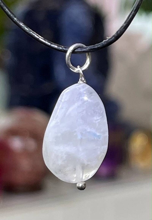 Regenboog Maansteen hangertje kraal, met veter