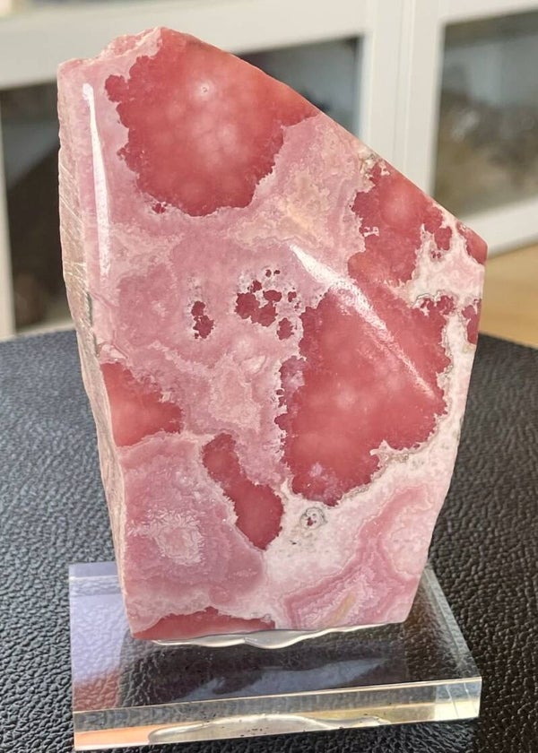 Rhodochrosiet uit Argentinië, één zijde gepolijst