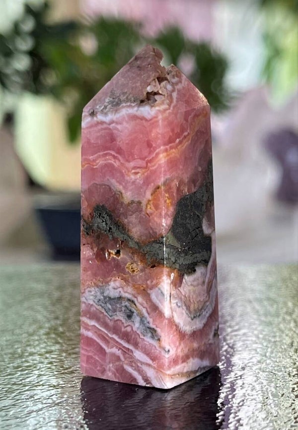 Rhodochrosiet met Pyriet punt, klein-medium