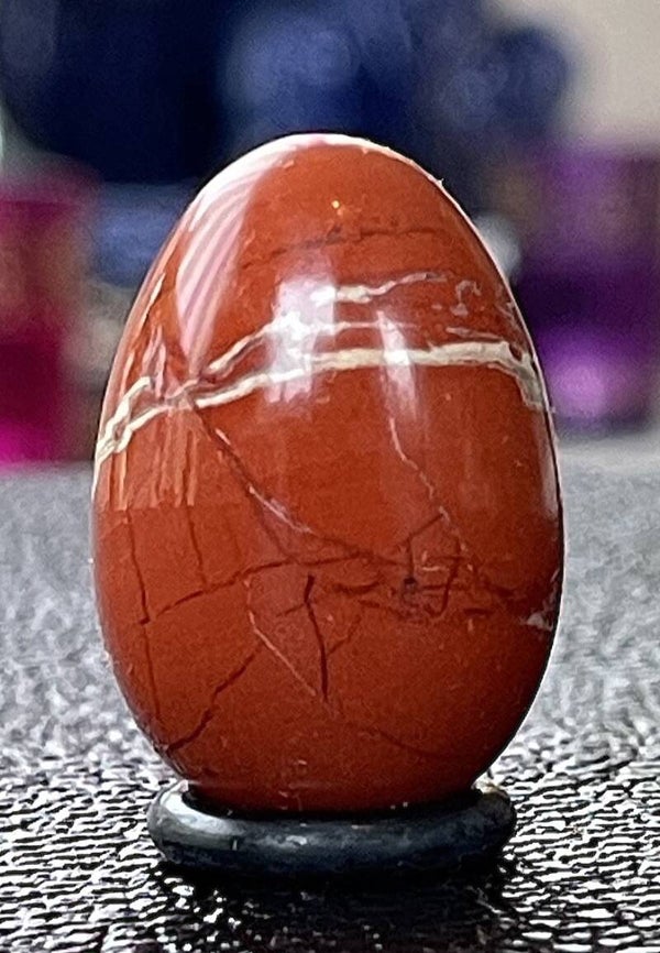 Rode Jaspis ei, heel klein 3cm