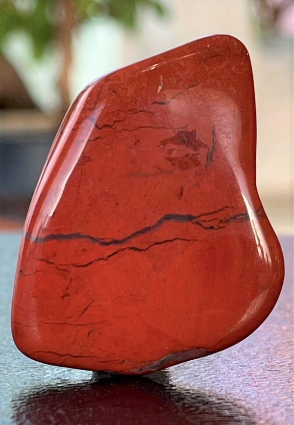 Rode Jaspis trommelsteen, medium-groot