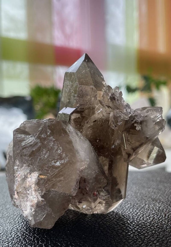 Rookkwarts met Rutiel cluster uit Brazilië ruw, medium