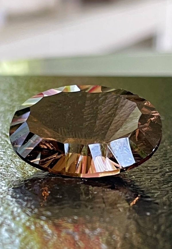 Rookkwarts edelsteen facet geslepen ovaal, groot