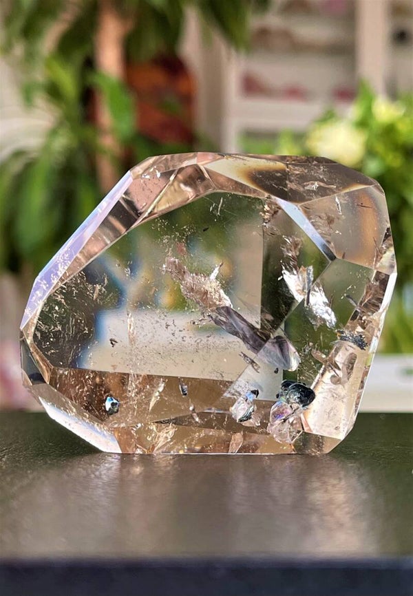 Rookkwarts met Hematiet gepolijste punt, medium