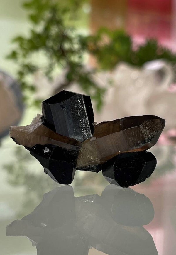 Rookkwarts met zwarte Toermalijn uit Namibië, ruw klein