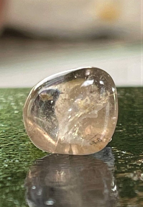 Rookkwarts trommelsteen, klein