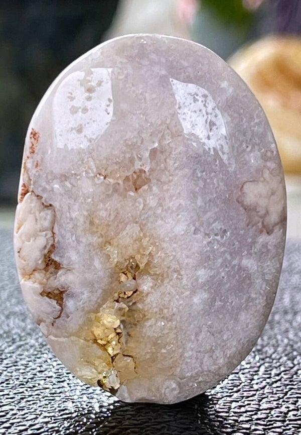 Roze Amethist knuffelsteen plat