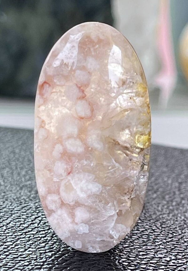 Roze Amethist knuffelsteen plat