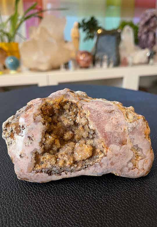 Roze Amethist uit Brazilië ruw en gepolijst, groot