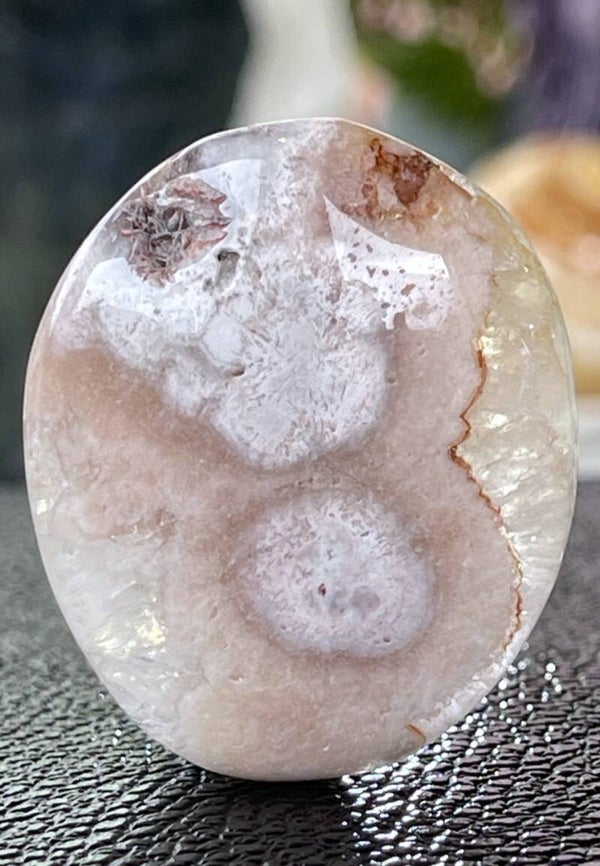 Roze Amethist knuffelsteen plat