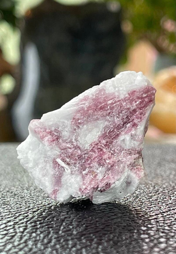 Roze Toermalijn in Kwarts uit Brazilië ruw, klein