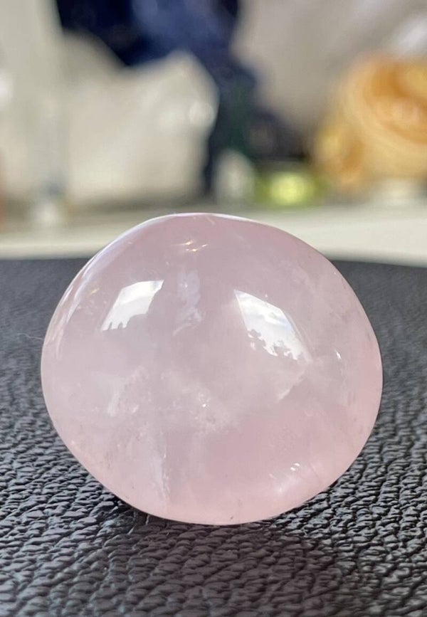 Rozenkwarts knuffelsteen plat, klein