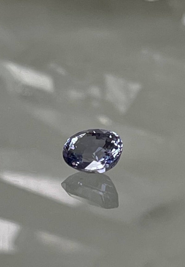 Saffier edelsteen facet geslepen uit Sri Lanka, ovaal, klein