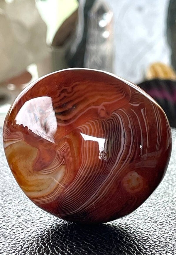 Sardonyx handsteen, medium-groot