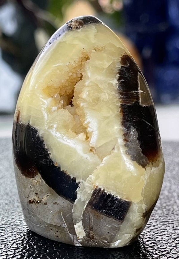 Septarie free form staand, klein