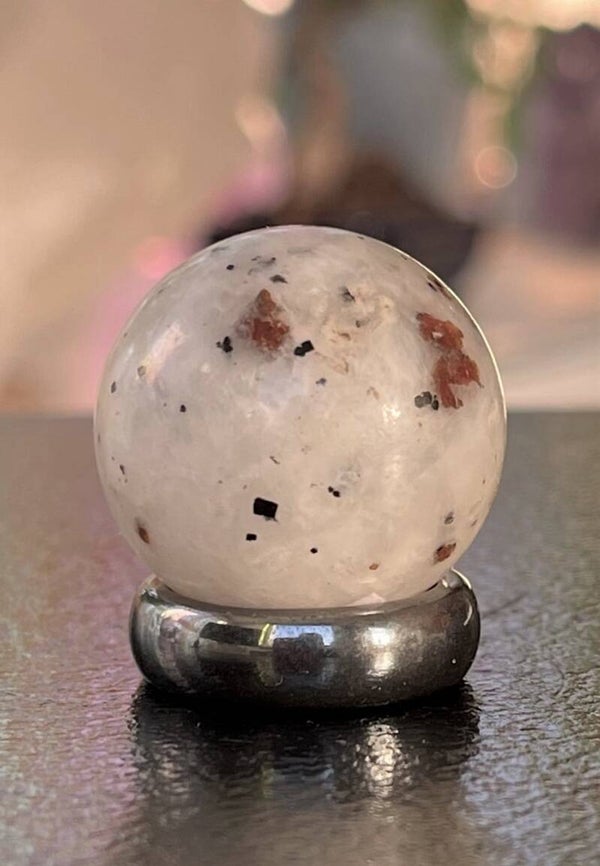 Sfeen in Kwarts bol, heel klein 2,5cm