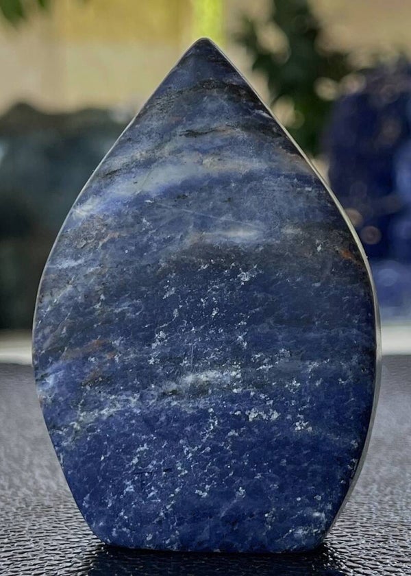 Sodaliet free form staand, medium