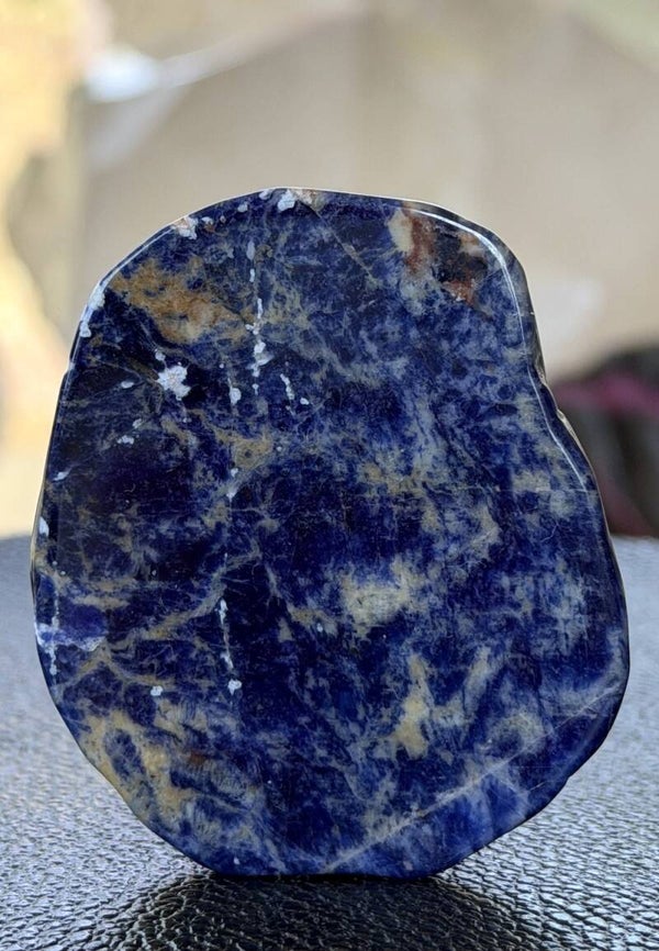 Sodaliet platte handsteen, medium