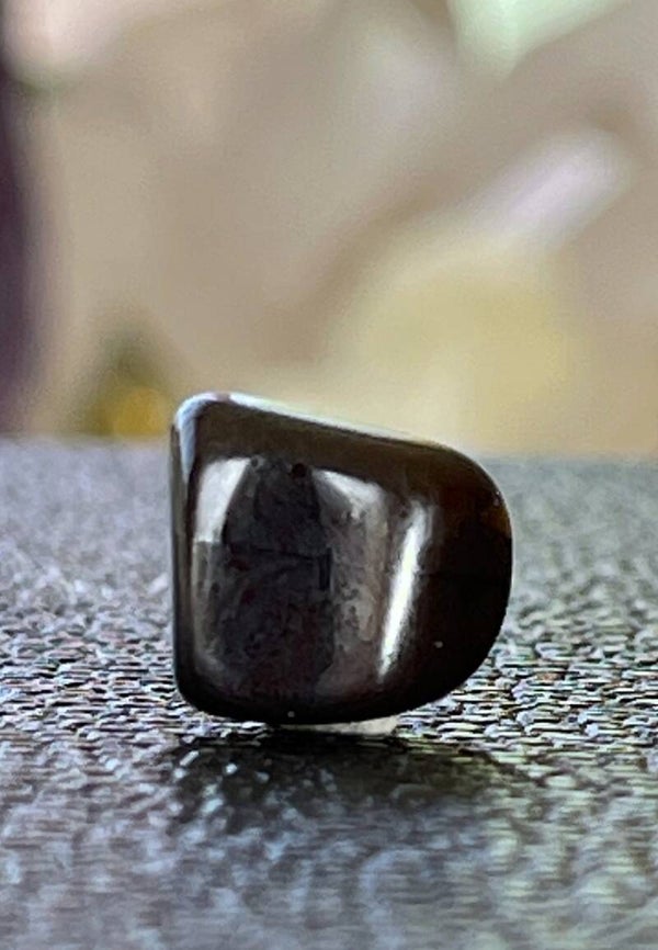 Sugiliet met Richteriet trommelsteen uit Afrika, klein