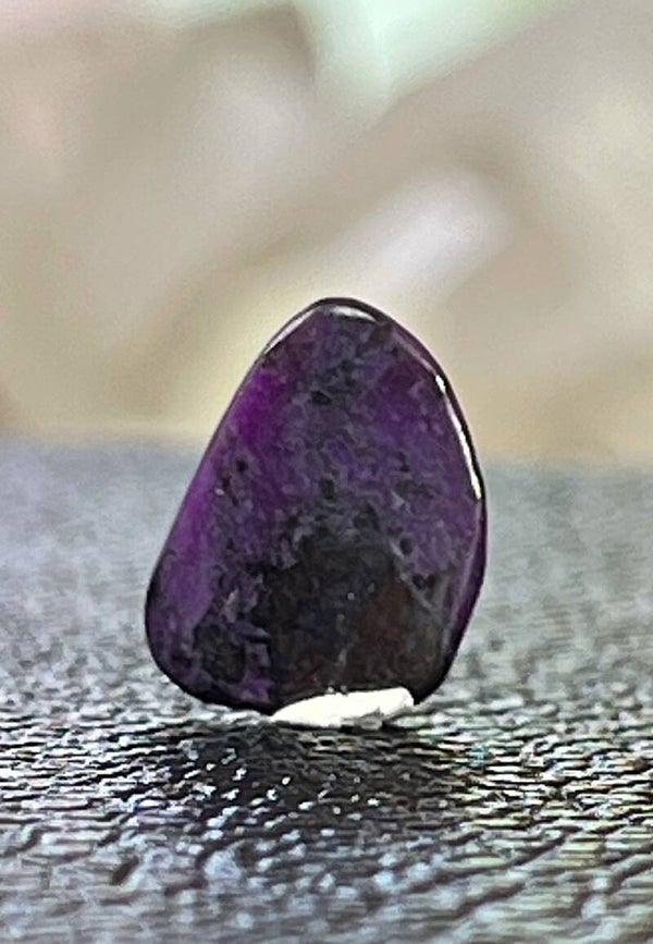 Sugiliet met Richteriet trommelsteen uit Afrika, klein