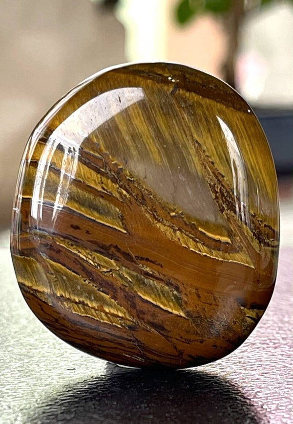 Tijgerijzer knuffelsteen plat