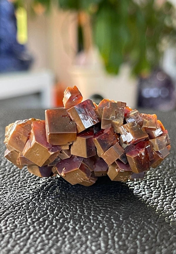 Vanadiniet op matrix uit Marokko ruw, klein