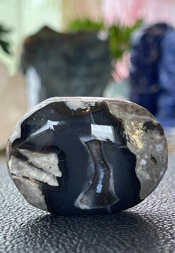 Vulkaan Agaat of Lava Agaat uit Indonesië handsteen, medium