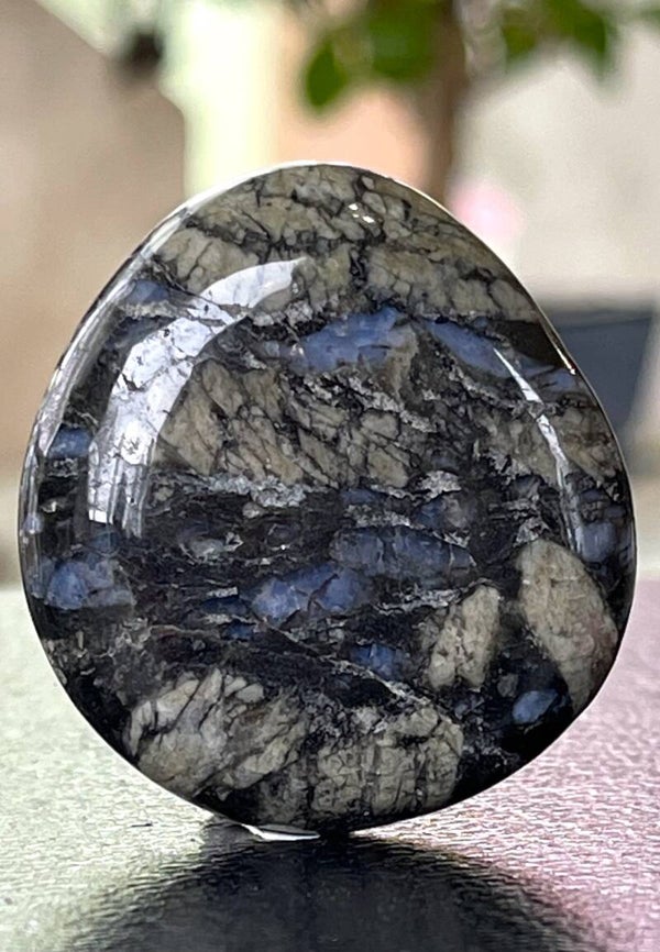 Vulkaniet knuffelsteen plat