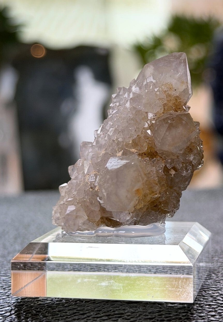 Witches Finger Quartz of Heksenvinger kristal punt uit Zuid-Afrika ruw, klein-medium