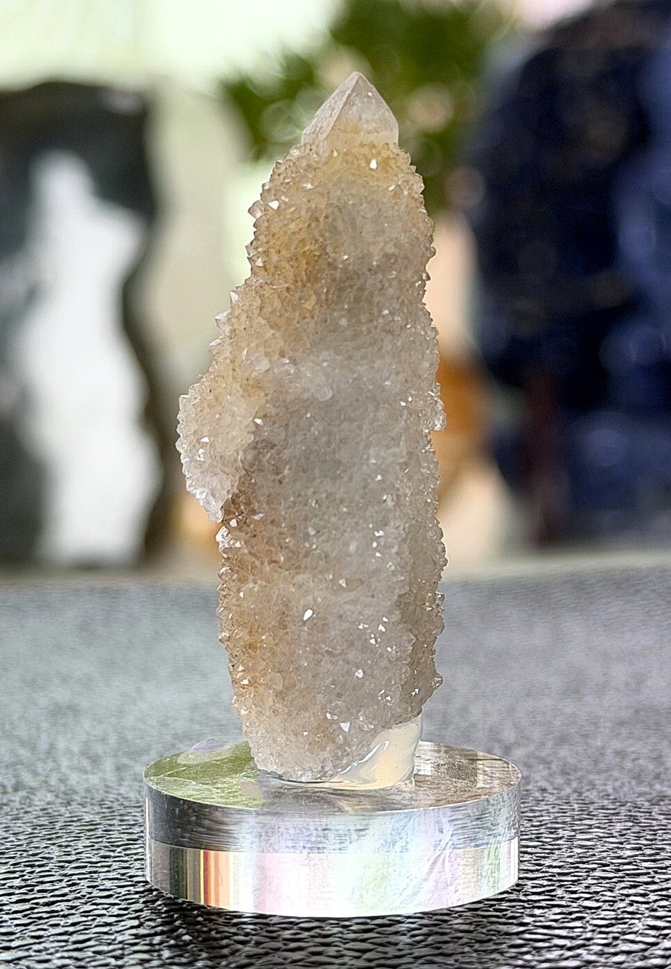 Witches Finger Quartz of Heksenvinger kristal punt uit Zuid-Afrika ruw, klein-medium