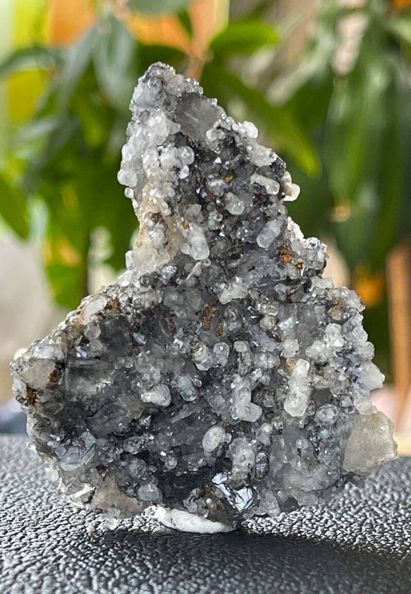 Witte Fluoriet met Pyriet en Calciet op matrix uit Spanje ruw, medium