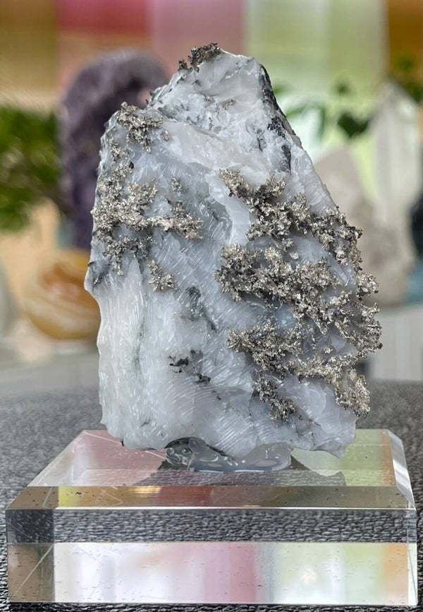 Zilverkristal op Calciet uit Marokko ruw, medium